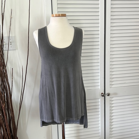 Long soft grey tank top - Picture 1 of 3